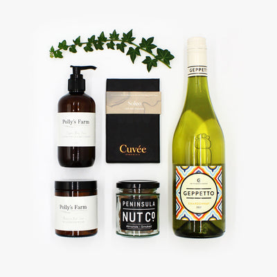 Crittenden Estate’s Geppetto Chardonnay brings the summer vibes with Peninsula Nut Co’s Smoked Almonds and Cuvee Chocolates Soleo bar delivering the perfectly matched sweet and savoury bites. The spa sensation is provided by Pollys Farm Bath Soak and Body Wash