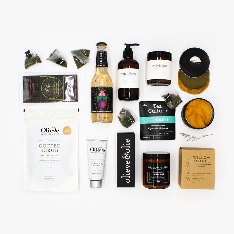 Olieve & Olie’s luxurious Coffee Scrub, Willow & Maple’s Ocean Blue Candle. Our Polly’s Farm Bath Soak and Body Wash Natural Industry’s face wipes,  Olieve & Olie’s hand cream  Peppermint Tea from Tea Culture, the hydrating freshness of Etch Sparkling PLM and the antioxidant rich large Dark Chocolate from FP.
